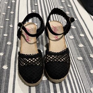 Jellypop Black Mesh Sandals
